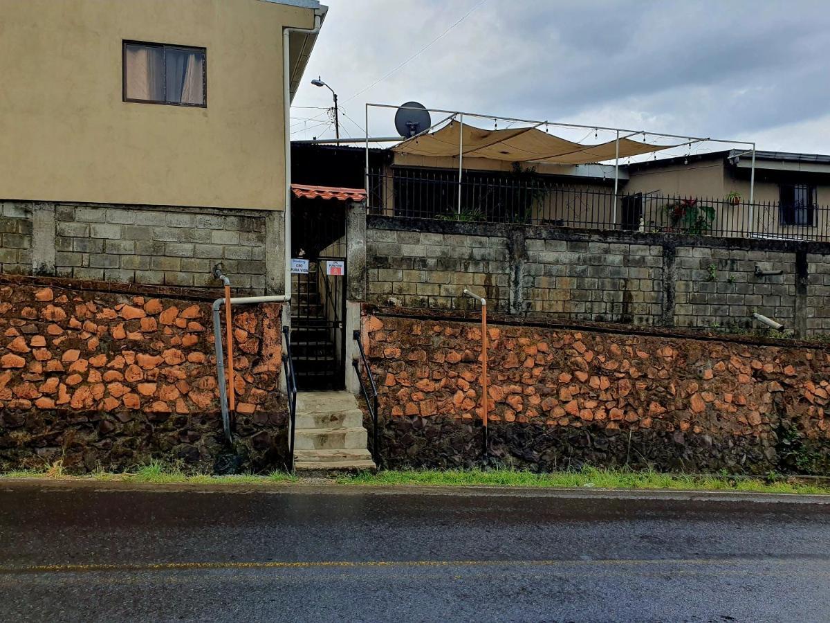 Crc Apartment Near Airport 5Min No Parking Río Segundo Εξωτερικό φωτογραφία