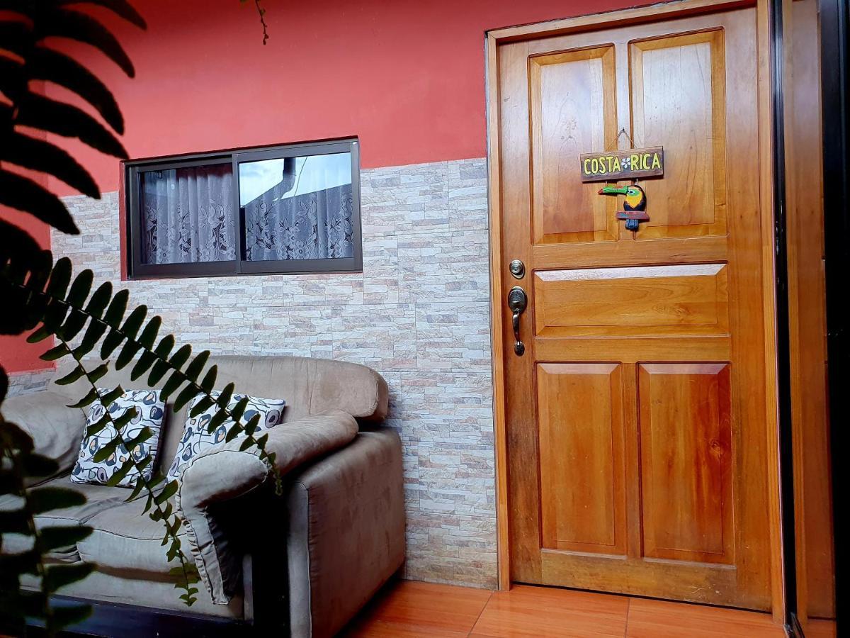 Crc Apartment Near Airport 5Min No Parking Río Segundo Εξωτερικό φωτογραφία